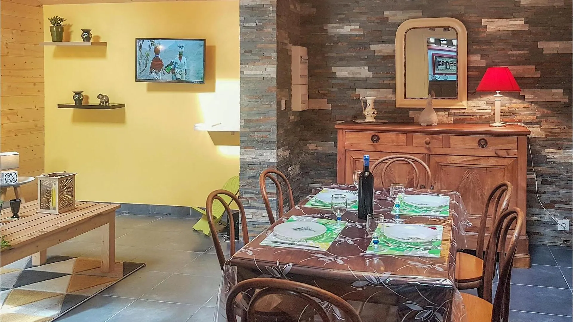 Gorgeous Home In Mont-Dol With Wifi 0*,  France