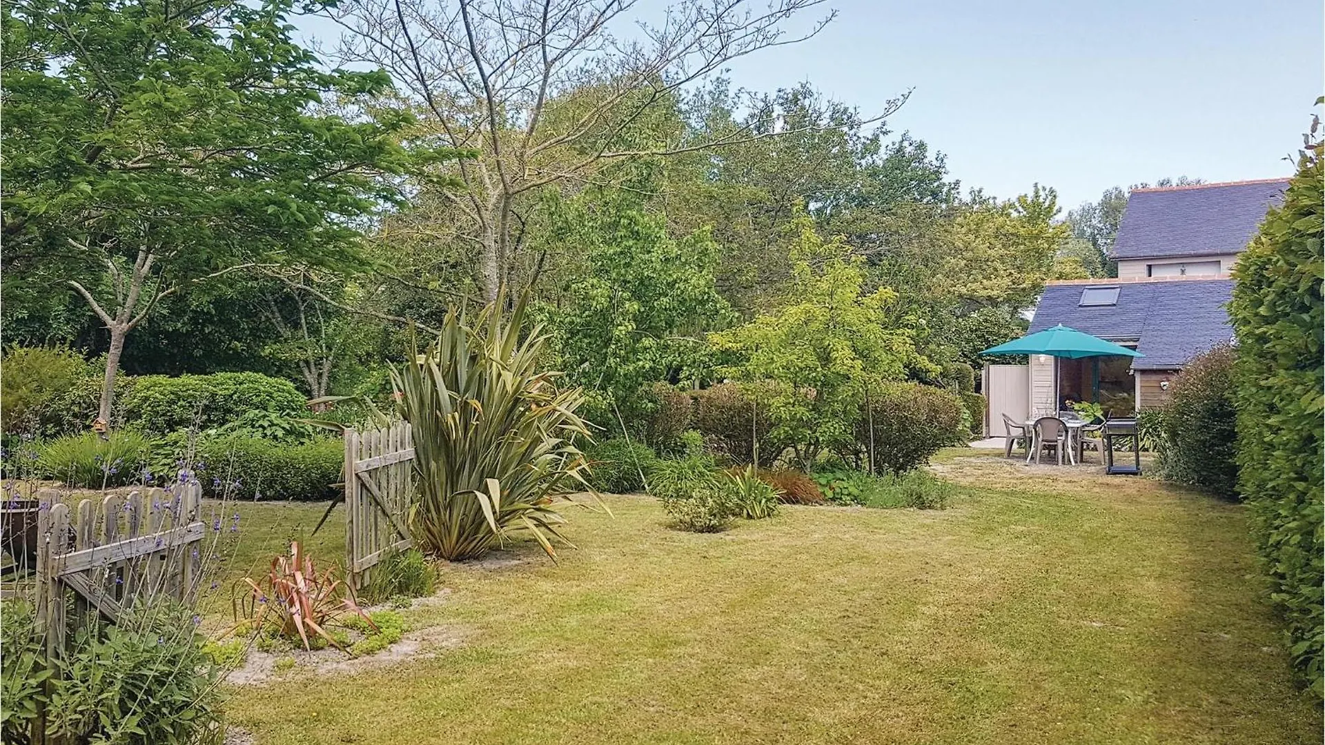 Gorgeous Home In Mont-Dol With Wifi 0*,